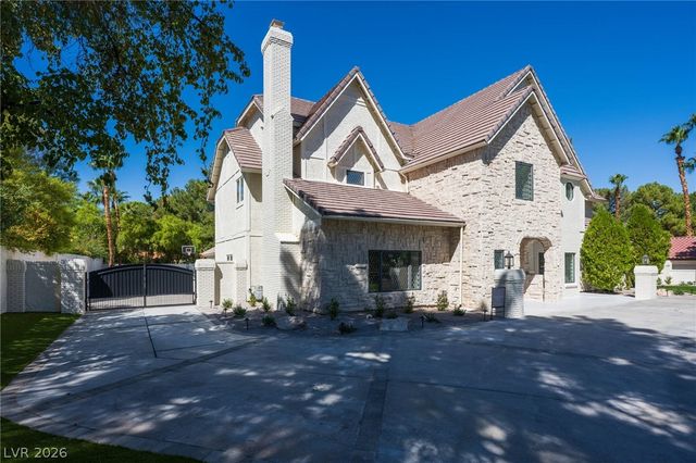 30 Quail Hollow Drive, Henderson, NV 89014