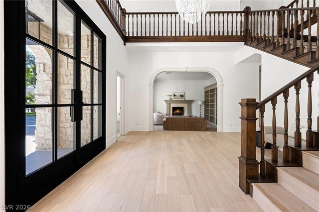 30 Quail Hollow Drive, Henderson, NV 89014