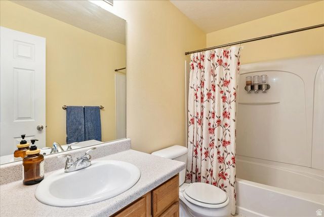 2126 E LODGE POLE DR, Eagle Mountain, UT 84005