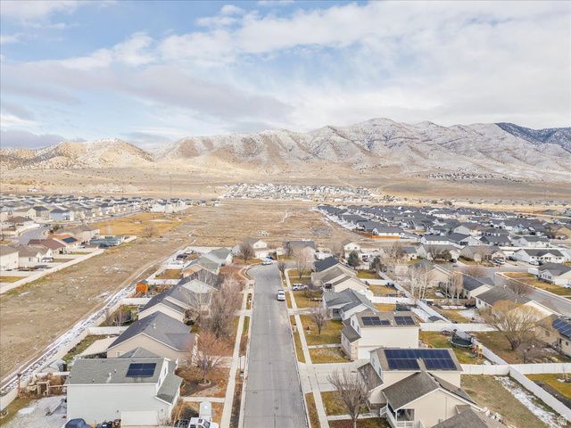 2126 E LODGE POLE DR, Eagle Mountain, UT 84005