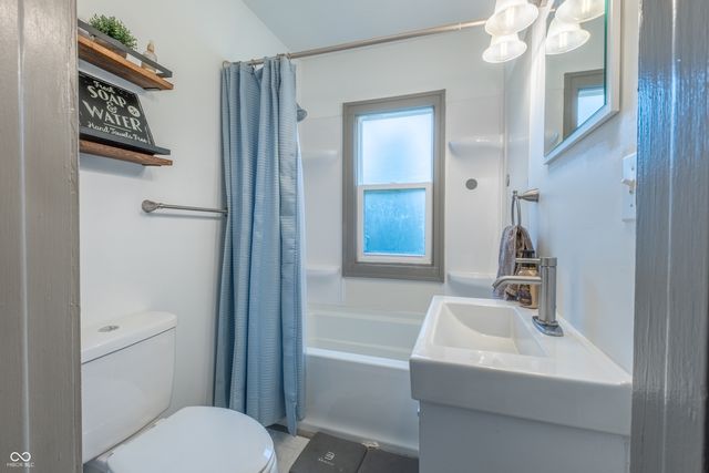 6359 Walton Street, Indianapolis, IN 46241