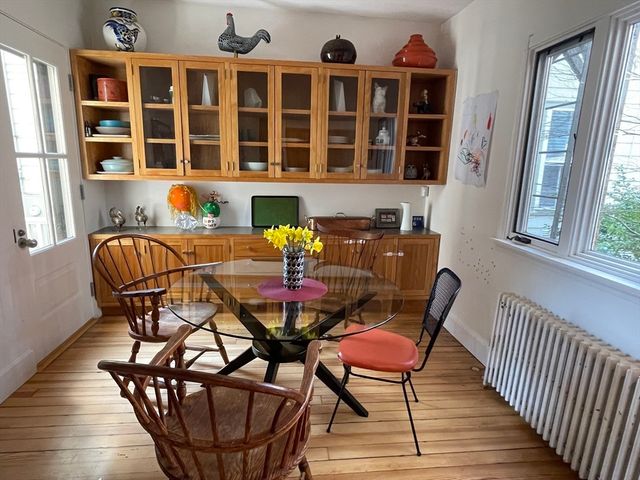 109 Hammond St 109, Cambridge, MA 02138