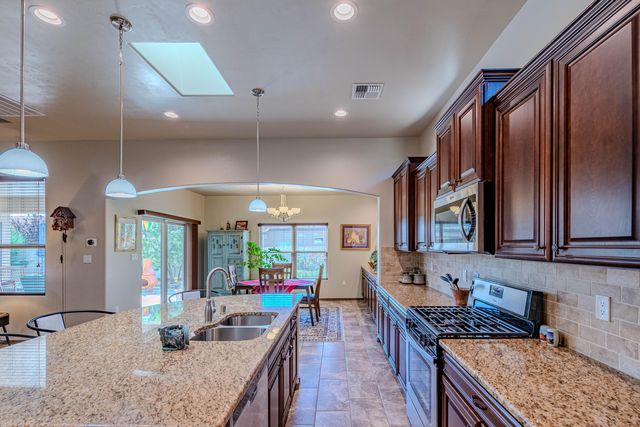 5935 S SANDIA Court NE, Rio Rancho, NM 87144