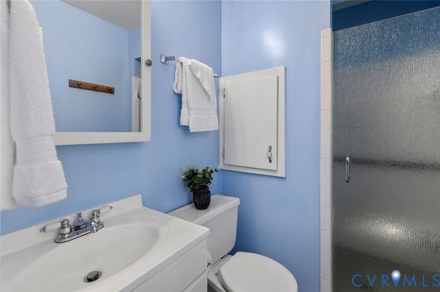 12501 Lively St, Chester, VA 23831