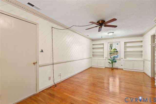 12501 Lively St, Chester, VA 23831