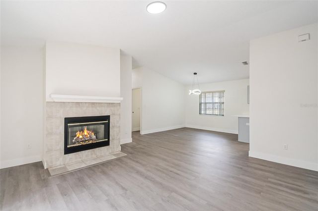 109 N FAULKNER AVENUE, Leesburg, FL 34748