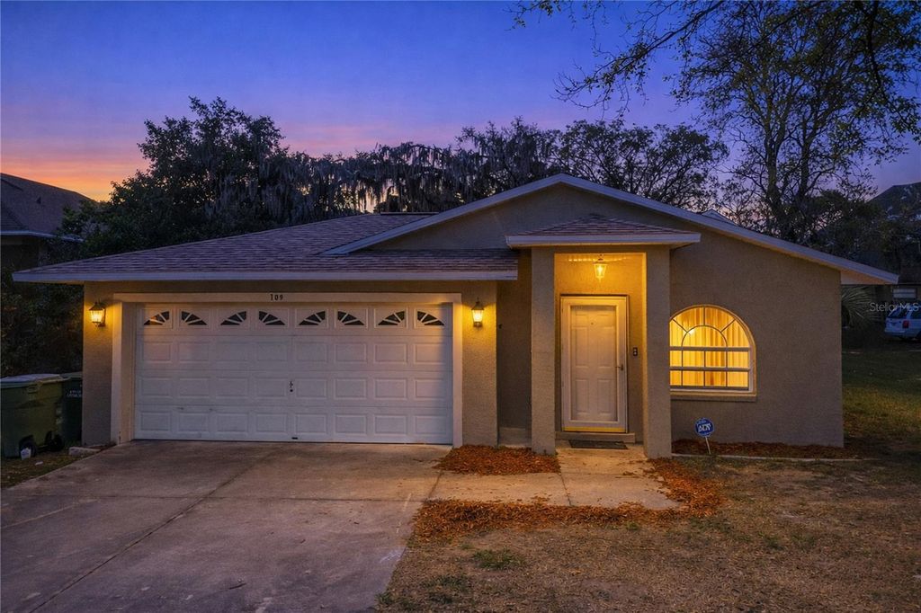 109 N FAULKNER AVENUE, Leesburg, FL 34748