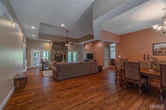 3840 Rooster Ridge Lane, Defiance, MO 63341