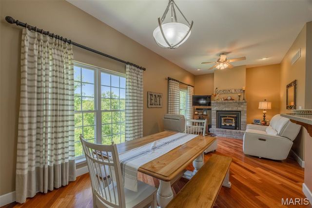 3840 Rooster Ridge Lane, Defiance, MO 63341