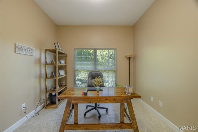 3840 Rooster Ridge Lane, Defiance, MO 63341