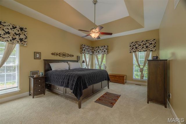 3840 Rooster Ridge Lane, Defiance, MO 63341