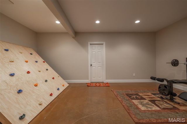 3840 Rooster Ridge Lane, Defiance, MO 63341