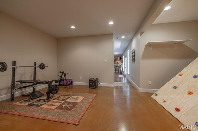 3840 Rooster Ridge Lane, Defiance, MO 63341