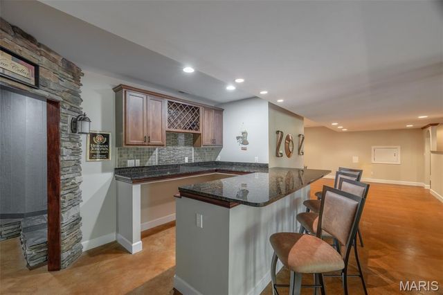 3840 Rooster Ridge Lane, Defiance, MO 63341