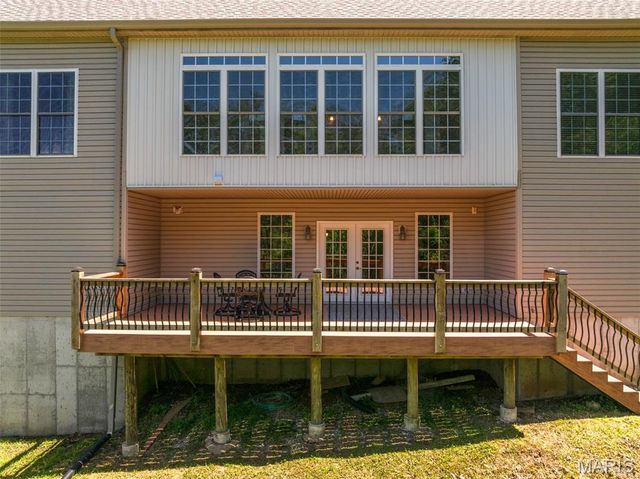 3840 Rooster Ridge Lane, Defiance, MO 63341