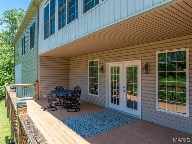 3840 Rooster Ridge Lane, Defiance, MO 63341