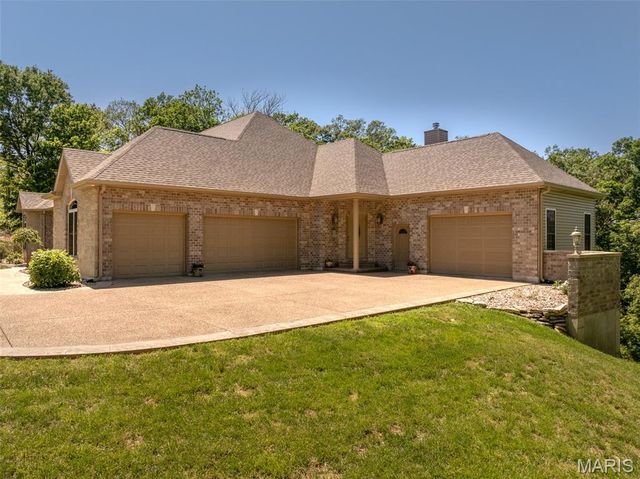 3840 Rooster Ridge Lane, Defiance, MO 63341