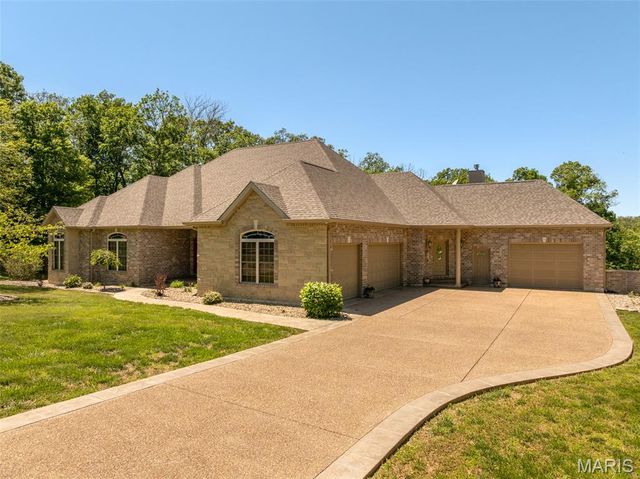 3840 Rooster Ridge Lane, Defiance, MO 63341