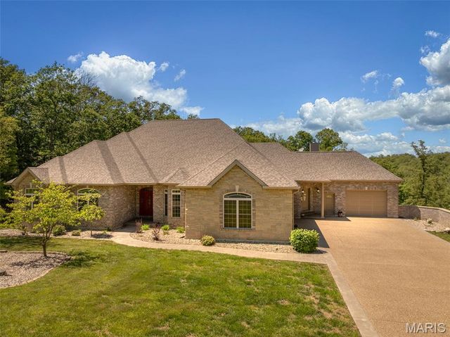 3840 Rooster Ridge Lane, Defiance, MO 63341