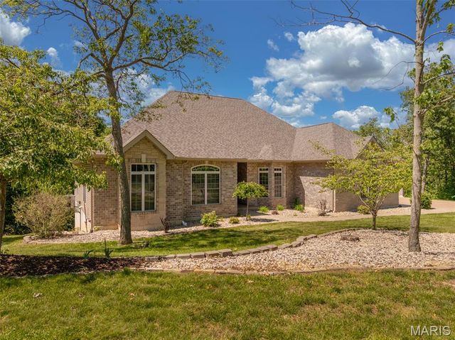 3840 Rooster Ridge Lane, Defiance, MO 63341