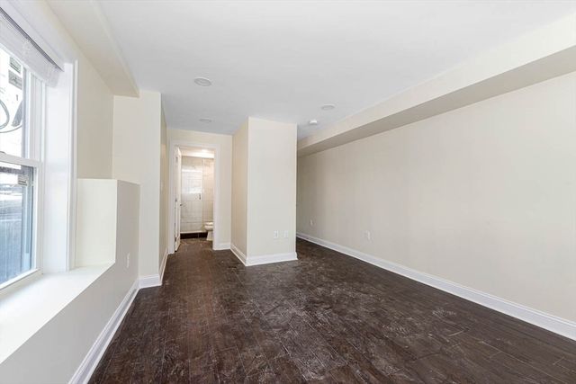 70-72 Stanley Ave. 1, Medford, MA 02155