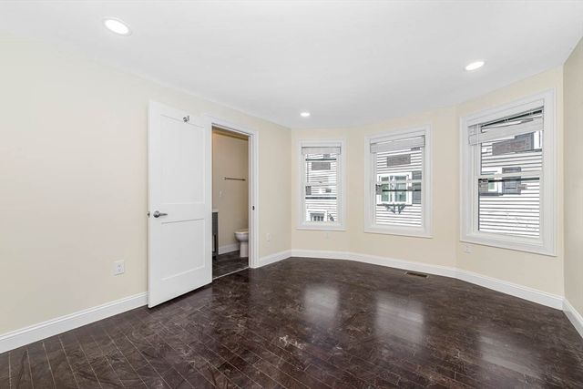 70-72 Stanley Ave. 1, Medford, MA 02155