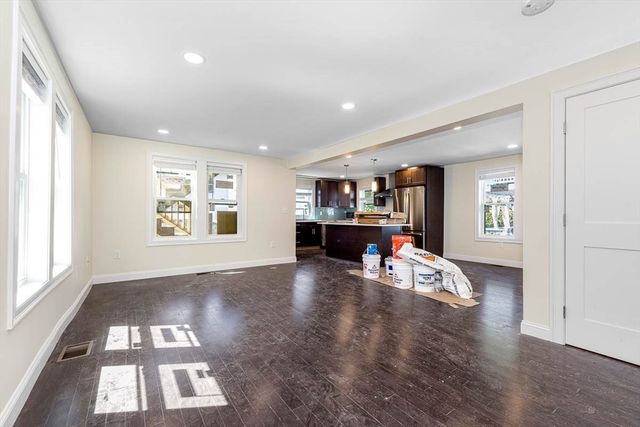 70-72 Stanley Ave. 1, Medford, MA 02155