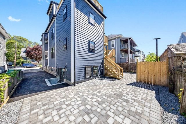 70-72 Stanley Ave. 1, Medford, MA 02155