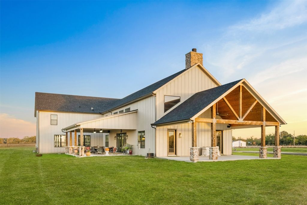 3106 County Road 2526, Quinlan, TX 75474