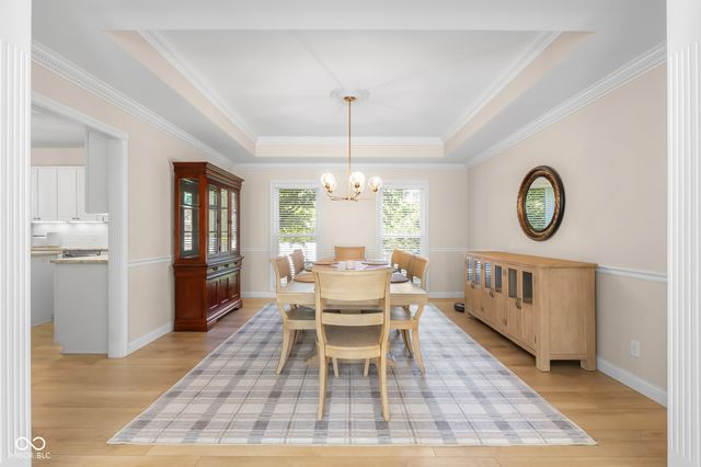 2561 Apple Blossom Lane, Columbus, IN 47201