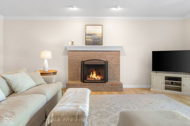 2561 Apple Blossom Lane, Columbus, IN 47201