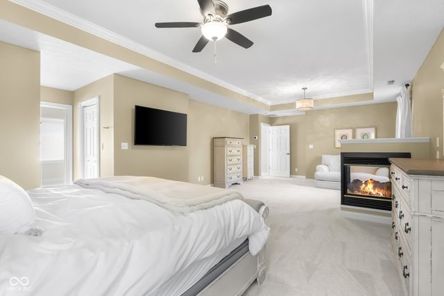 2561 Apple Blossom Lane, Columbus, IN 47201