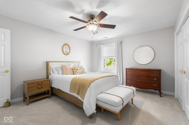 2561 Apple Blossom Lane, Columbus, IN 47201