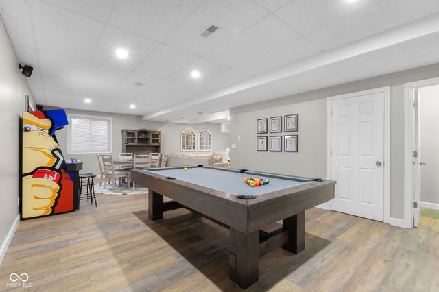 2561 Apple Blossom Lane, Columbus, IN 47201