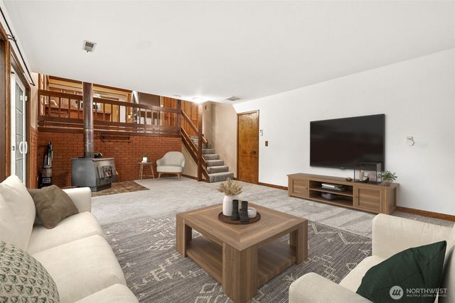 23908 SE 168 Street, Issaquah, WA 98027