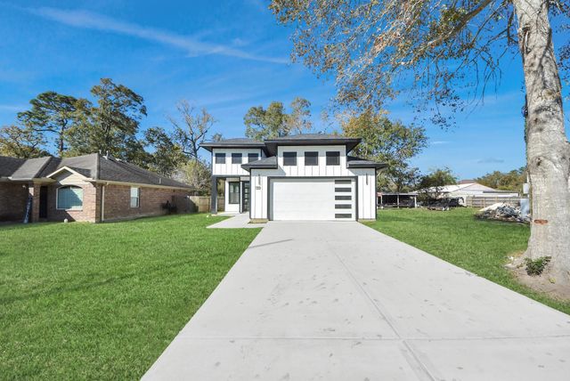 316 E Oakdale Street, Dayton, TX 77535