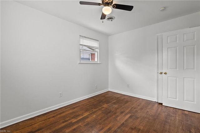 526 Powhatan PW, Hampton, VA 23661