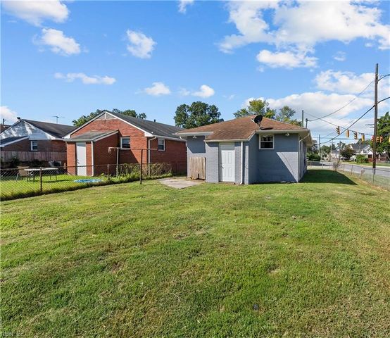 526 Powhatan PW, Hampton, VA 23661