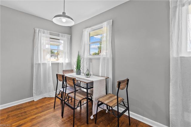 526 Powhatan PW, Hampton, VA 23661