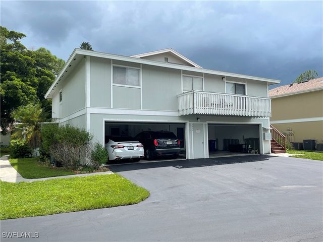 3358 Royal Canadian TRCE 3, Fort Myers, FL 33907