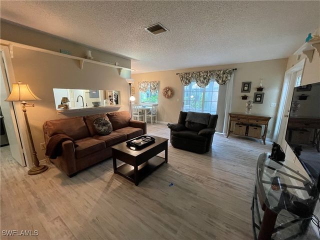 3358 Royal Canadian TRCE 3, Fort Myers, FL 33907