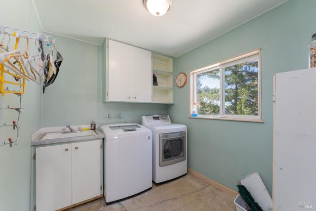 3651 Ridgewood Rd, Willits, CA 95490