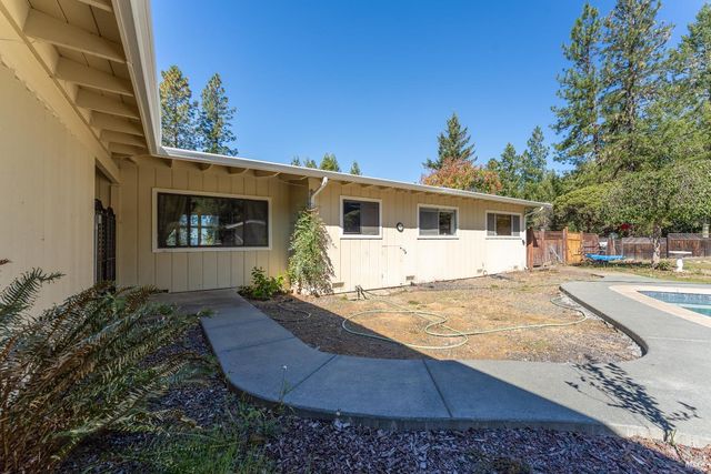 3651 Ridgewood Rd, Willits, CA 95490