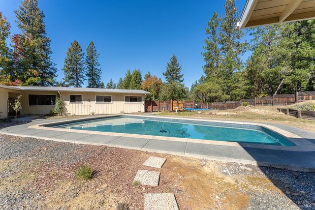 3651 Ridgewood Rd, Willits, CA 95490