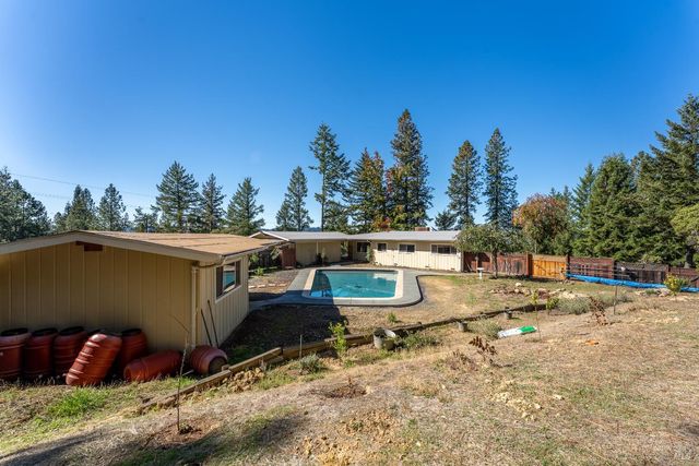 3651 Ridgewood Rd, Willits, CA 95490