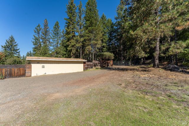 3651 Ridgewood Rd, Willits, CA 95490