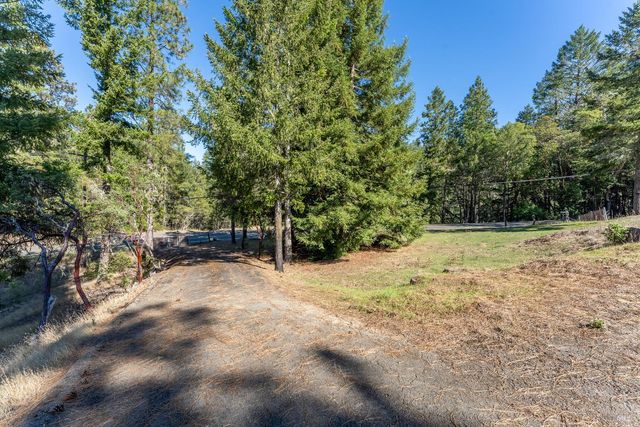 3651 Ridgewood Rd, Willits, CA 95490