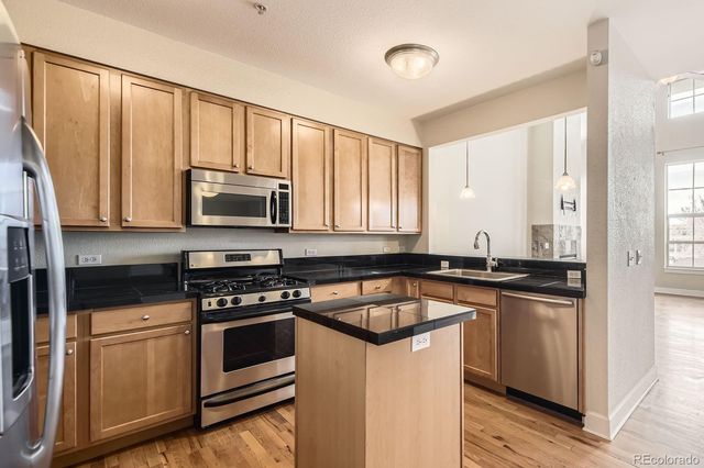 1699 N Downing Street 404, Denver, CO 80218