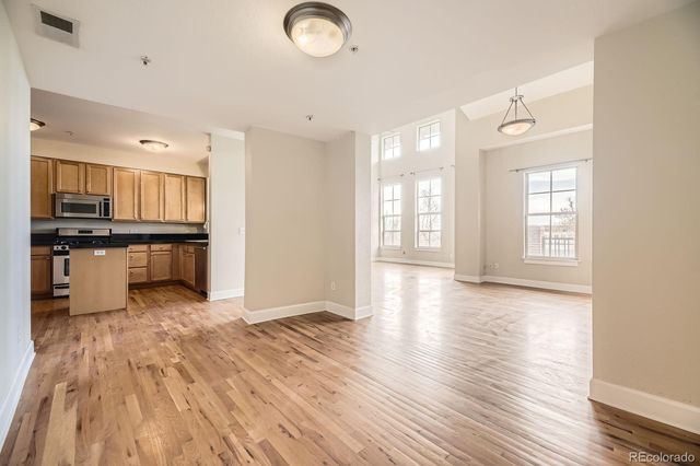 1699 N Downing Street 404, Denver, CO 80218