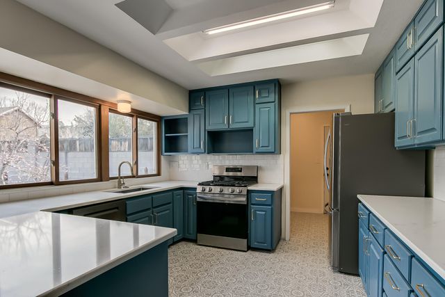 6429 Louise Place NE, Albuquerque, NM 87109